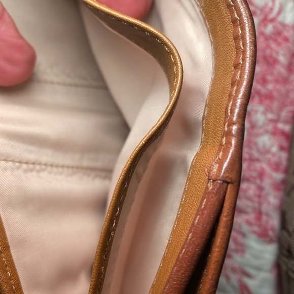 Coach HOBO Bag and Matching Wallet. Y2K and looking great./1 owner. Auth/Coach - Picture 13 of 16